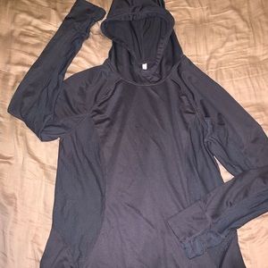Fabletics Long Sleeve Lightweight hoodie
